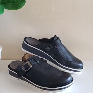 NAOT VIOLA Leather Slip On Mules/Clog - Soft Black, Soft Stone 39 - Mint